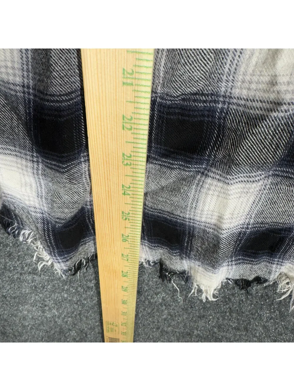 Hester & Orchard Blouse Women XL Black Plaid 1/2 Button V-Neck Long Sleeve - Picture 4 of 6